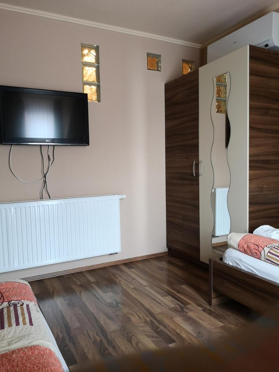 Bed and breakfast Borostyan Panzio Balatonfuered Extérieur photo