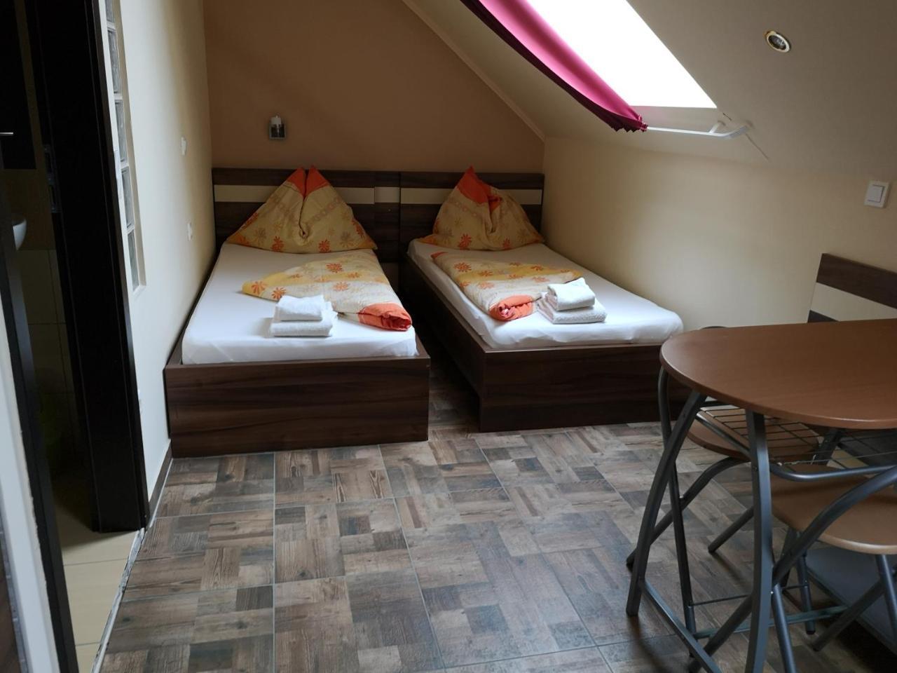Bed and breakfast Borostyan Panzio Balatonfuered Extérieur photo